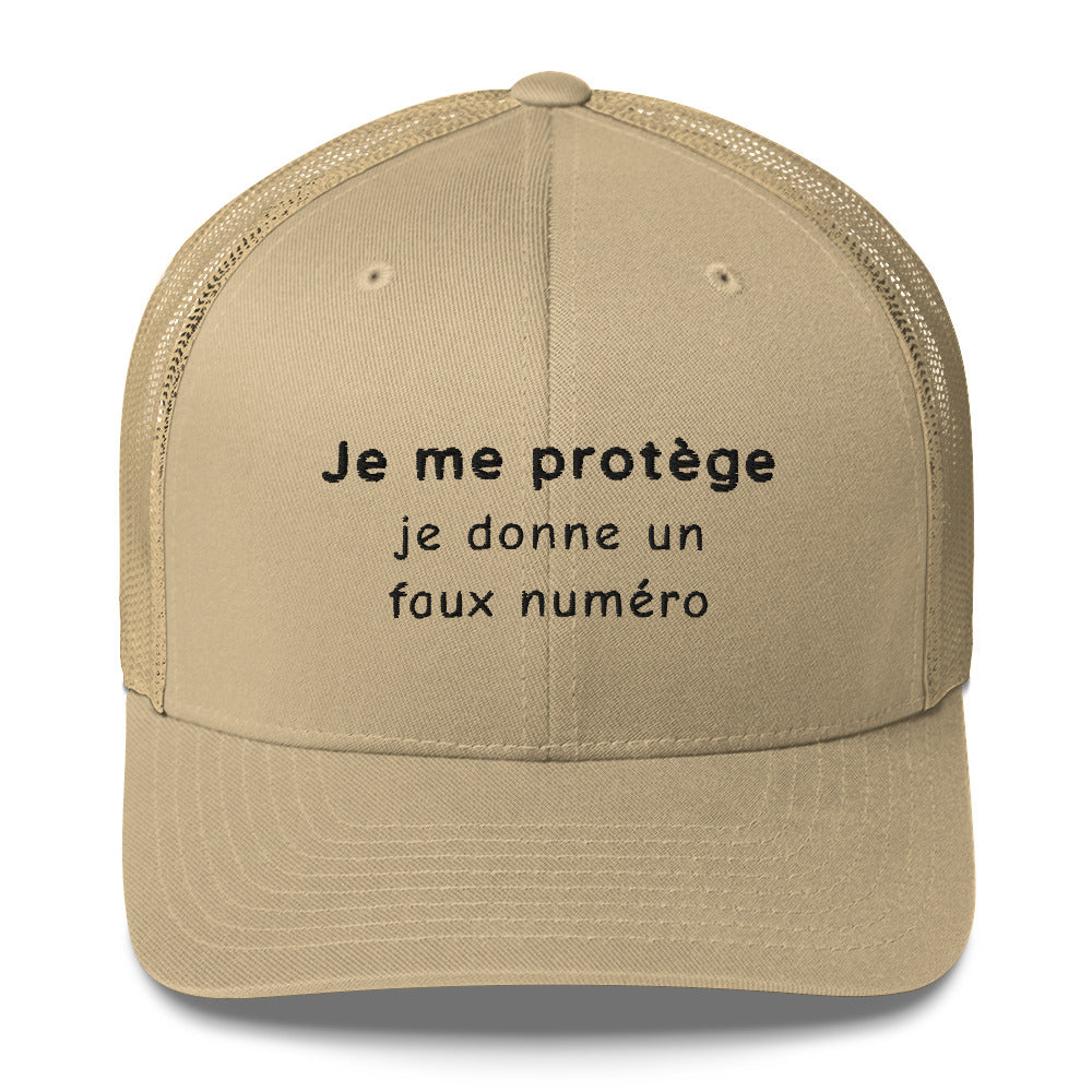 Casquette brodée Je me protège je donne un faux numéro Sedurro