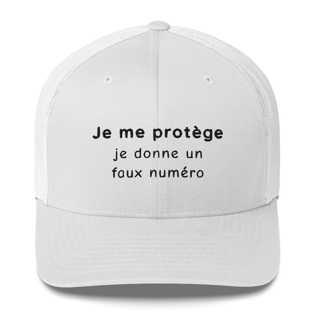 Casquette brodée Je me protège je donne un faux numéro Sedurro